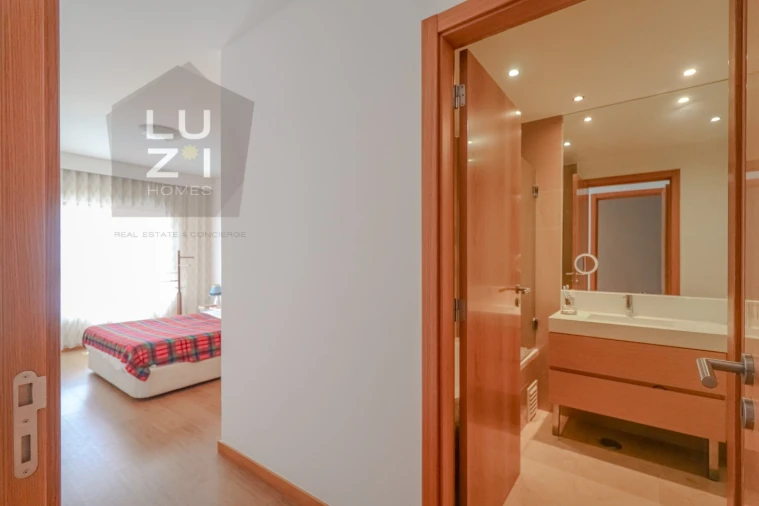 Apartamento T3 para Venda em Portimão Foto 25