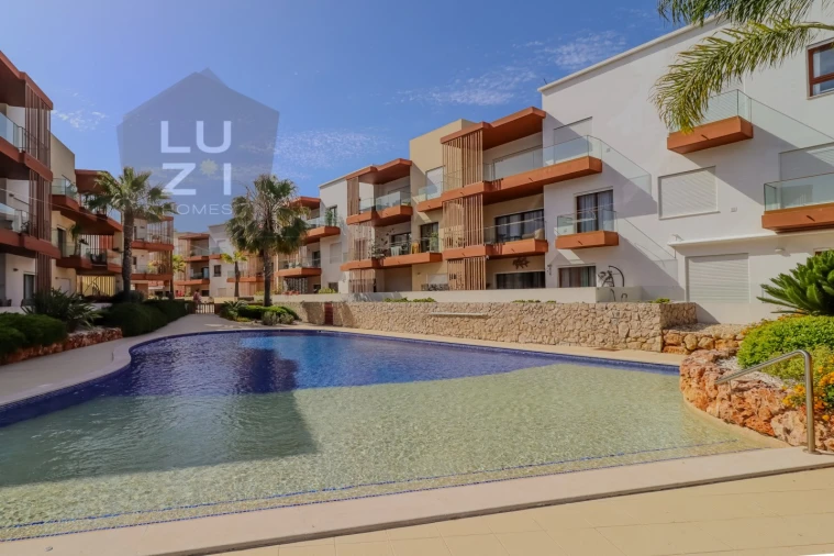 Apartamento T3 para Venda em Portimão Foto 52