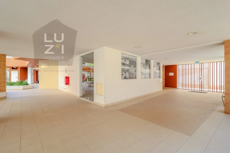 Apartamento T3 para Venda em Portimão Foto 62