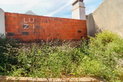 Moradia T2 para Venda em Vila do Bispo e Raposeira
