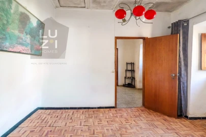 Moradia T2 para Venda em Vila do Bispo e Raposeira