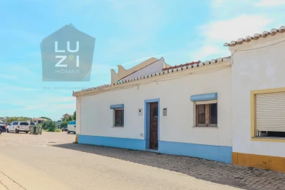 Moradia T2 para Venda em Vila do Bispo e Raposeira