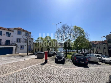 Moradia T4 para Venda em Lordelo do Ouro e Massarelos