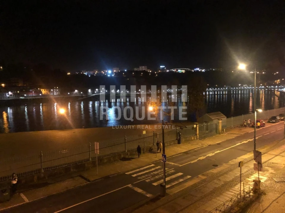 Prédio para Venda em Cedofeita, Santo Ildefonso, Sé, Miragaia, São Nicolau e Vitória Foto 4