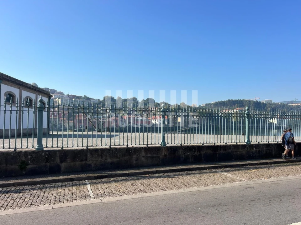 Prédio para Venda em Cedofeita, Santo Ildefonso, Sé, Miragaia, São Nicolau e Vitória Foto 5