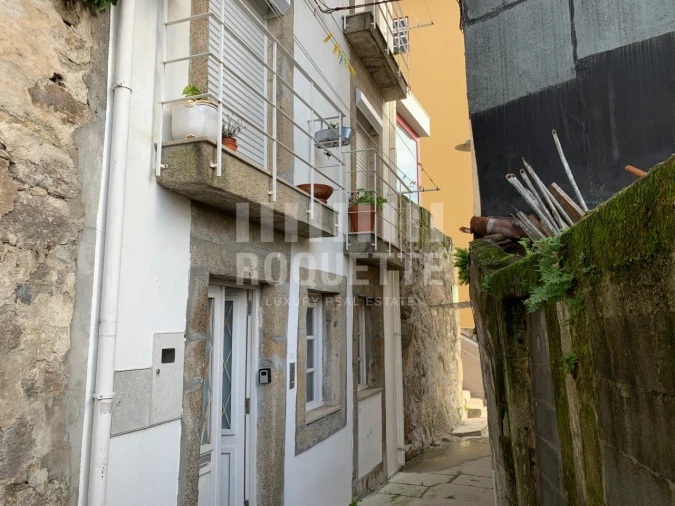 Moradia T3 para Venda em Cedofeita, Santo Ildefonso, Sé, Miragaia, São Nicolau e Vitória Foto 4
