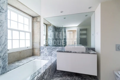 Apartamento T4 para Venda em Aldoar, Foz do Douro e Nevogilde