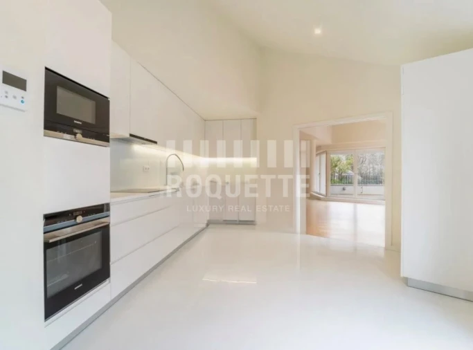 Apartamento T4 para Venda em Aldoar, Foz do Douro e Nevogilde Foto 4