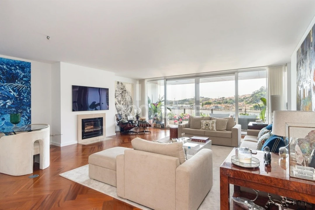 Apartamento T3 para Venda em Lordelo do Ouro e Massarelos Foto 4
