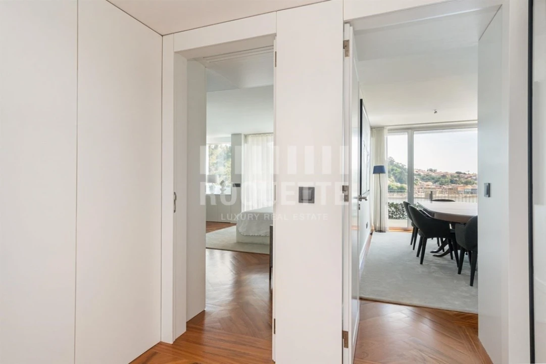 Apartamento T3 para Venda em Lordelo do Ouro e Massarelos Foto 10