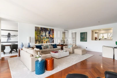 Apartamento T3 para Venda em Lordelo do Ouro e Massarelos