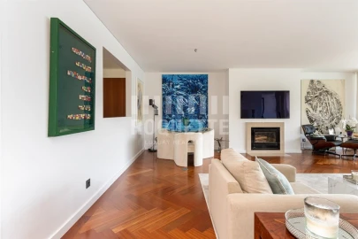 Apartamento T3 para Venda em Lordelo do Ouro e Massarelos