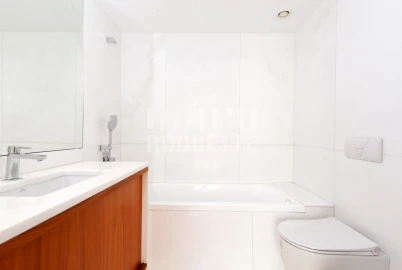 Apartamento T3 para Venda em Lordelo do Ouro e Massarelos