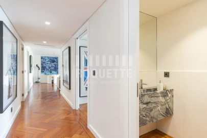Apartamento T3 para Venda em Lordelo do Ouro e Massarelos