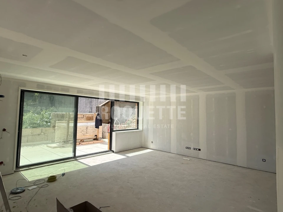 Apartamento T2 para Venda em Lordelo do Ouro e Massarelos Foto 11
