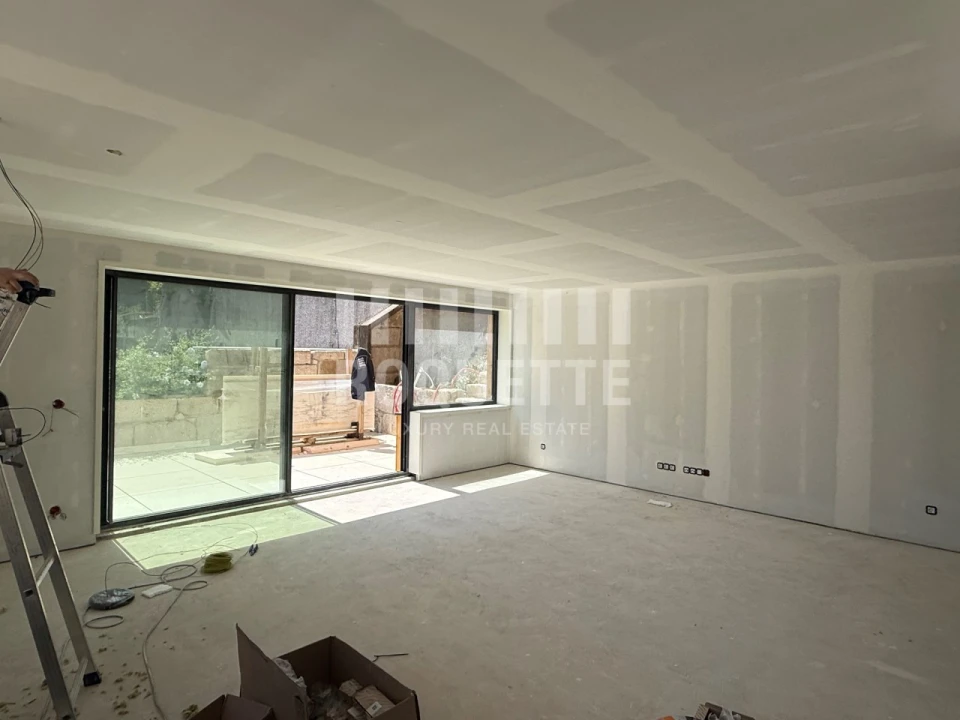 Apartamento T2 para Venda em Lordelo do Ouro e Massarelos Foto 1