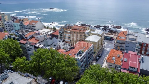 Moradia T2 para Venda em Aldoar, Foz do Douro e Nevogilde