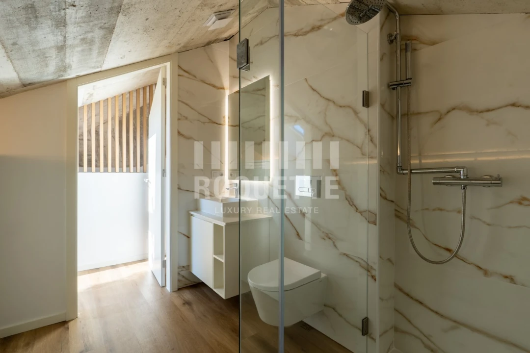 Apartamento T1 para Venda em Aldoar, Foz do Douro e Nevogilde Foto 17