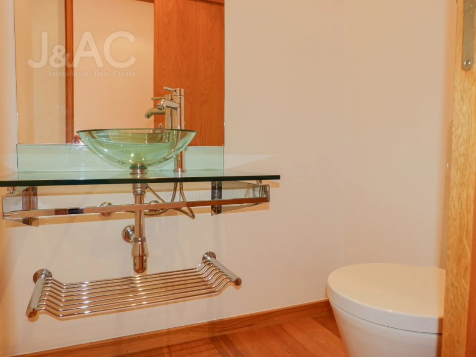 Apartamento T3 para Arrendamento em Alcabideche Foto 8