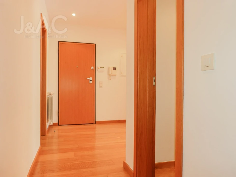 Apartamento T3 para Arrendamento em Alcabideche Foto 9