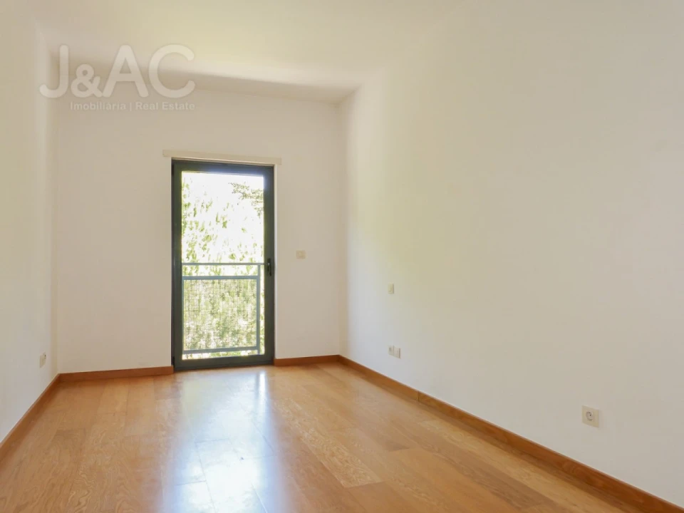 Apartamento T3 para Arrendamento em Alcabideche Foto 11