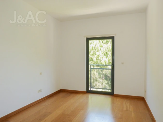 Apartamento T3 para Arrendamento em Alcabideche Foto 13