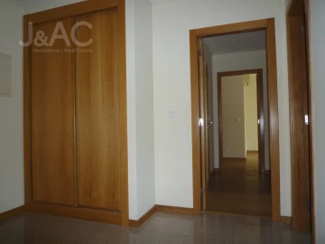 Apartamento T2 para Arrendamento em Cascais e Estoril