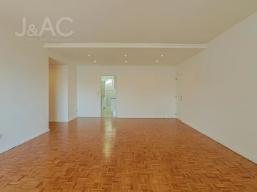 Apartamento T3 para Arrendamento em Cascais e Estoril