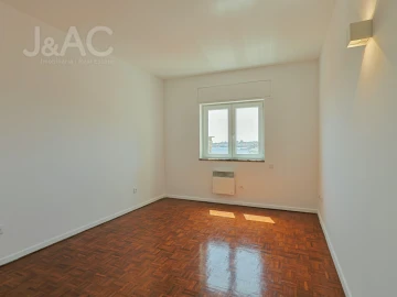 Apartamento T3 para Arrendamento em Cascais e Estoril