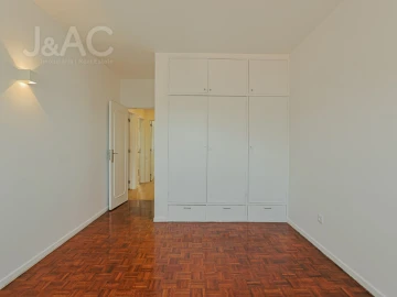 Apartamento T3 para Arrendamento em Cascais e Estoril