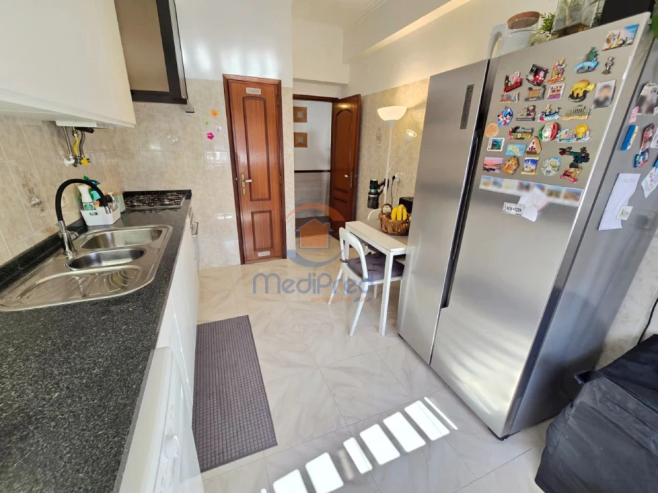 Apartamento T2 para Venda em Odivelas Foto 6