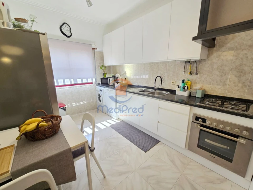 Apartamento T2 para Venda em Odivelas Foto 7