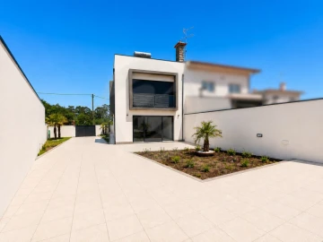Moradia T3 para Venda em Aver-O-Mar, Amorim e Terroso