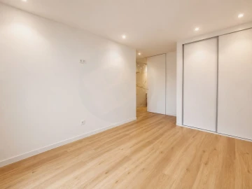 Apartamento T3 para Venda em Póvoa de Varzim, Beiriz e Argivai