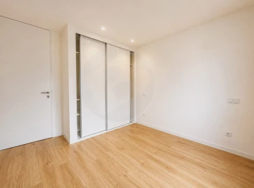 Apartamento T3 para Venda em Póvoa de Varzim, Beiriz e Argivai
