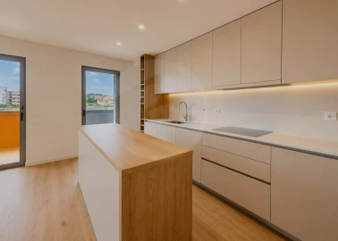 Apartamento T3 para Venda em Póvoa de Varzim, Beiriz e Argivai