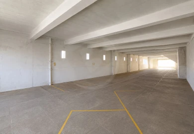 Armazém para Venda em Póvoa de Varzim, Beiriz e Argivai