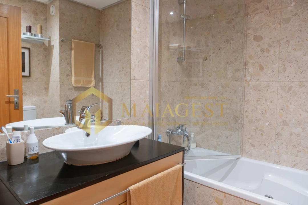 Apartamento T2 para Venda em Aguas Santas Foto 13