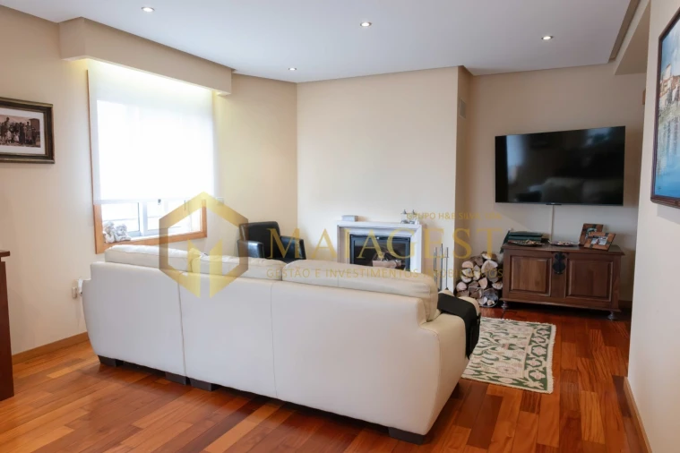Apartamento T2 para Venda em Aguas Santas Foto 2