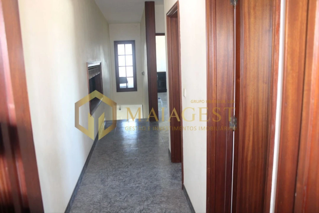 Armazém para Arrendamento em Lourosa Foto 13