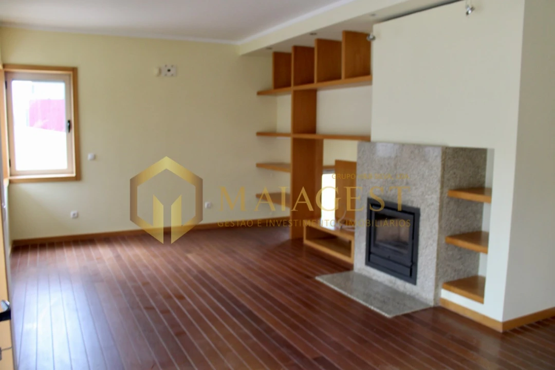 Moradia T3 para Venda em Serzedo e Perosinho Foto 7