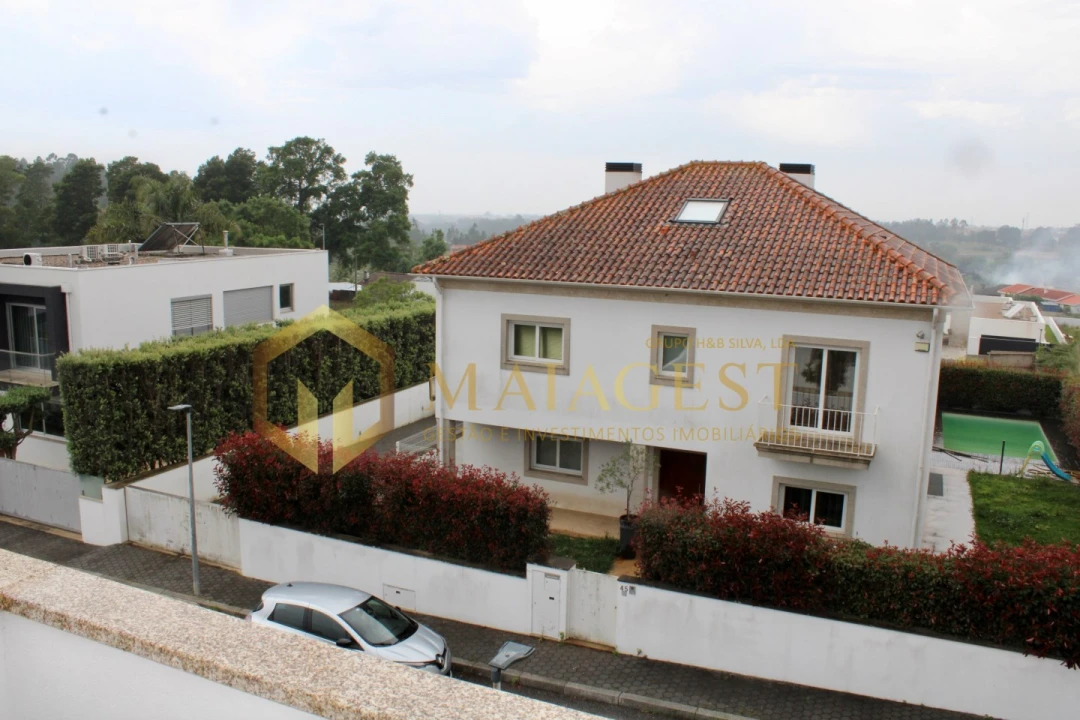 Moradia T3 para Venda em Serzedo e Perosinho Foto 41