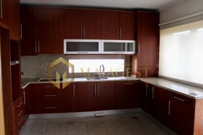 Moradia T3 para Venda em Serzedo e Perosinho