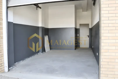 Garagem para Venda em Pedroso e Seixezelo