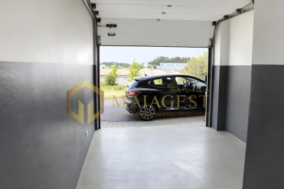 Garagem para Venda em Pedroso e Seixezelo
