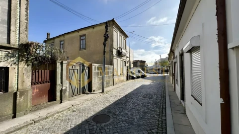 Moradia T4 para Venda em São Mamede de Infesta e Senhora da Hora