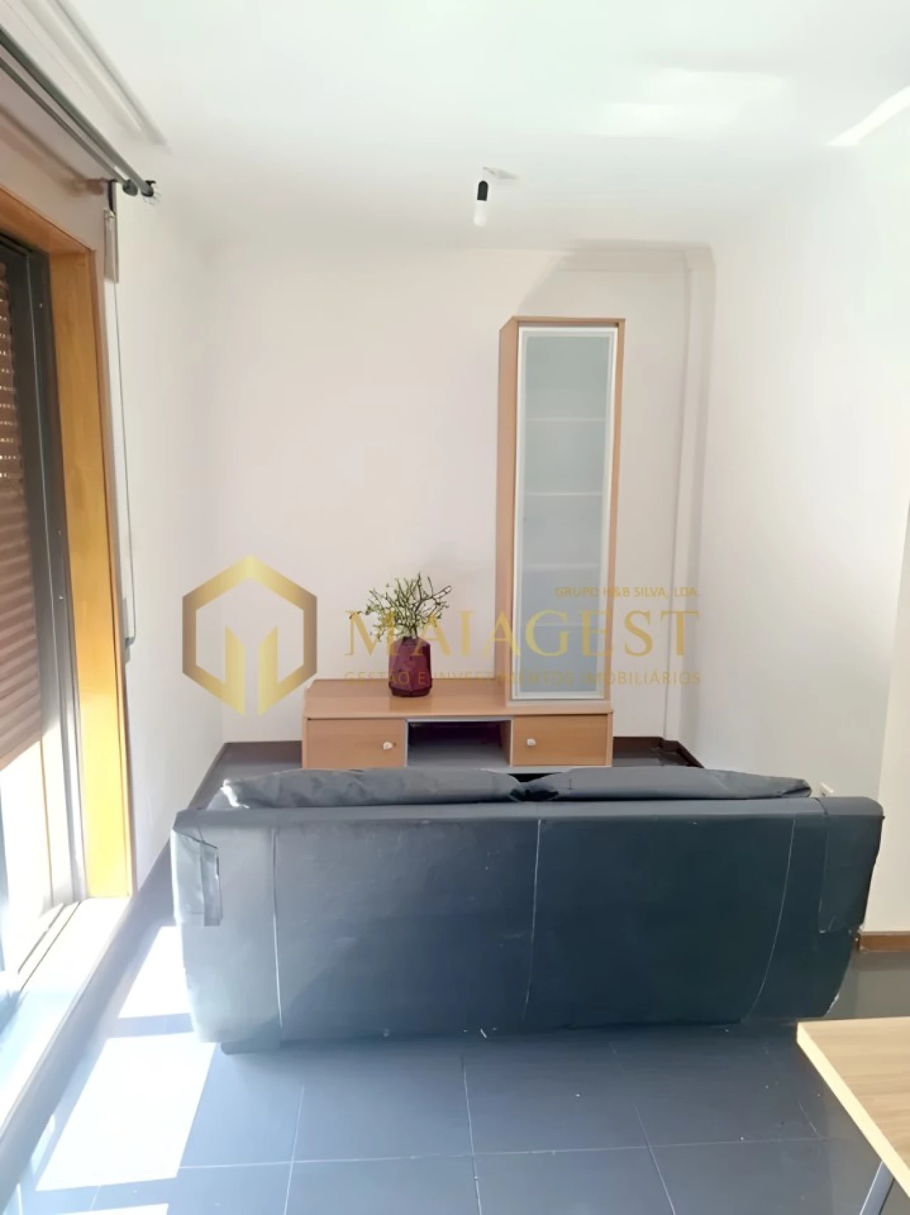 Apartamento T1 para Venda em Mafamude e Vilar do Paraíso Foto 4