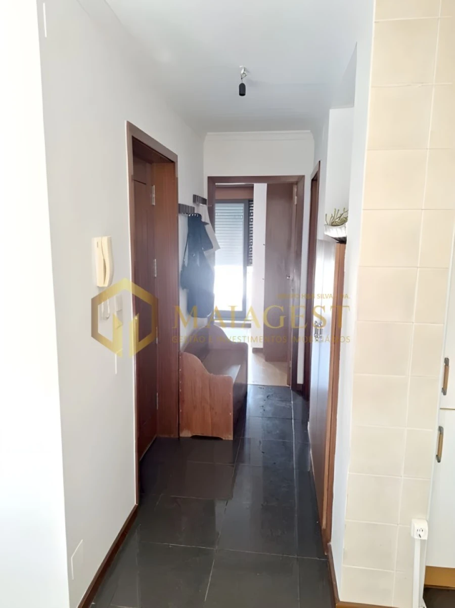 Apartamento T1 para Venda em Mafamude e Vilar do Paraíso Foto 5