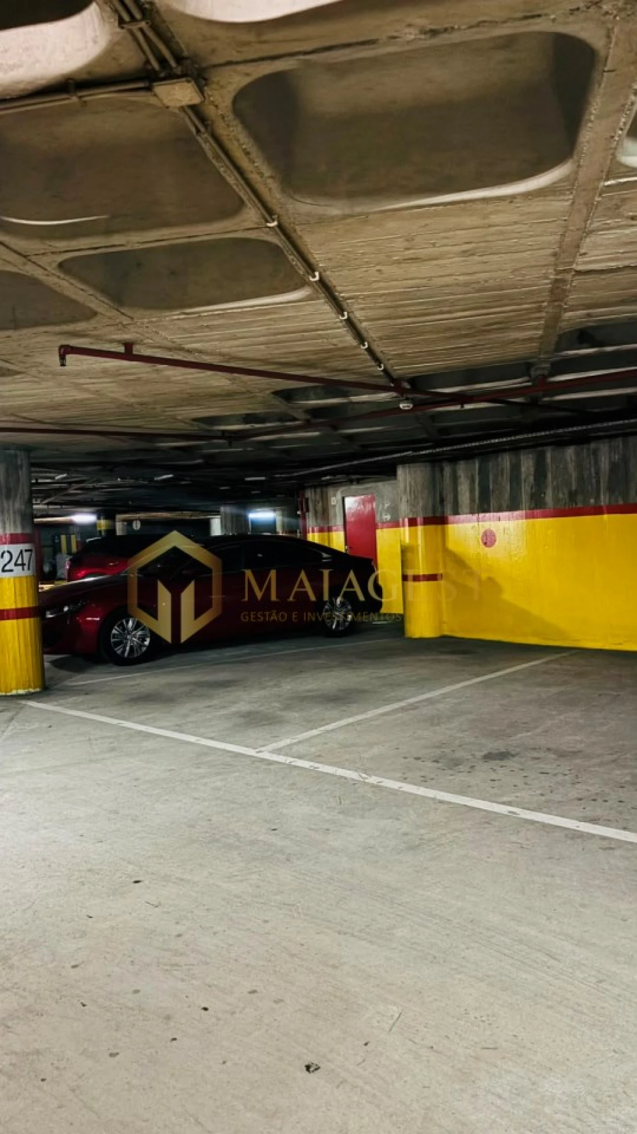 Garagem para Venda em Lordelo do Ouro e Massarelos Foto 4
