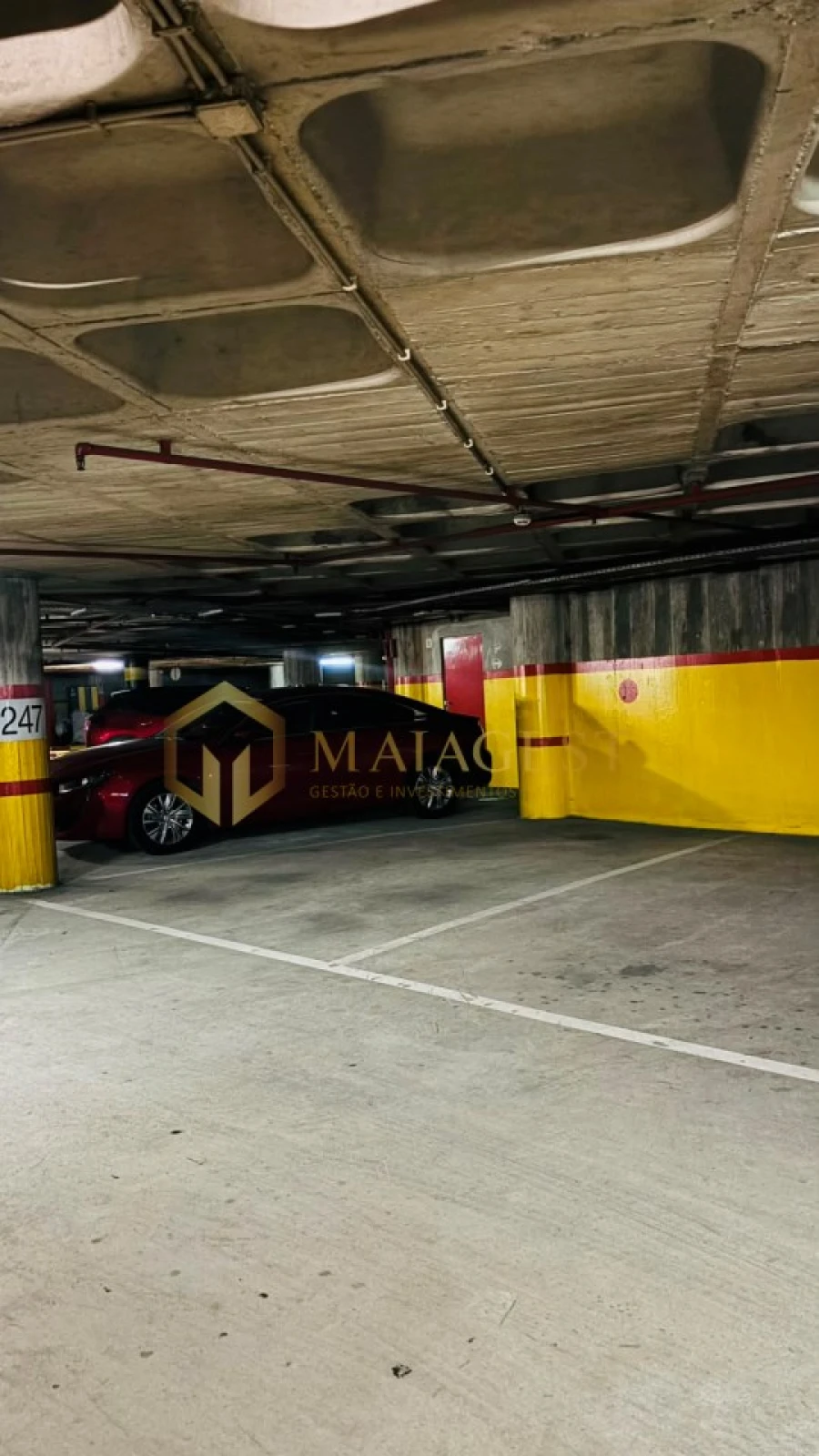 Garagem para Venda em Lordelo do Ouro e Massarelos Foto 4